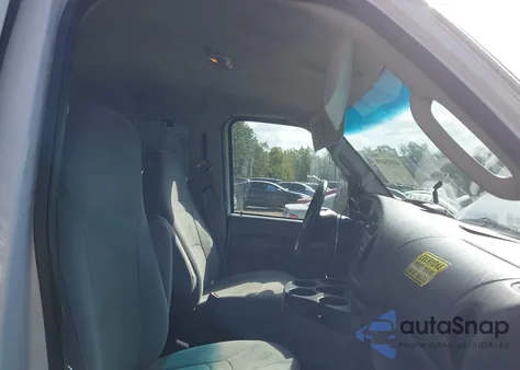 2008 Ford E-350 Super Duty Xlt из США, поврежденный, VIN 1FBNE31L38DB43714